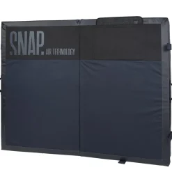 Snap climbing Grand Guts crash pad climbing bouldering* Big