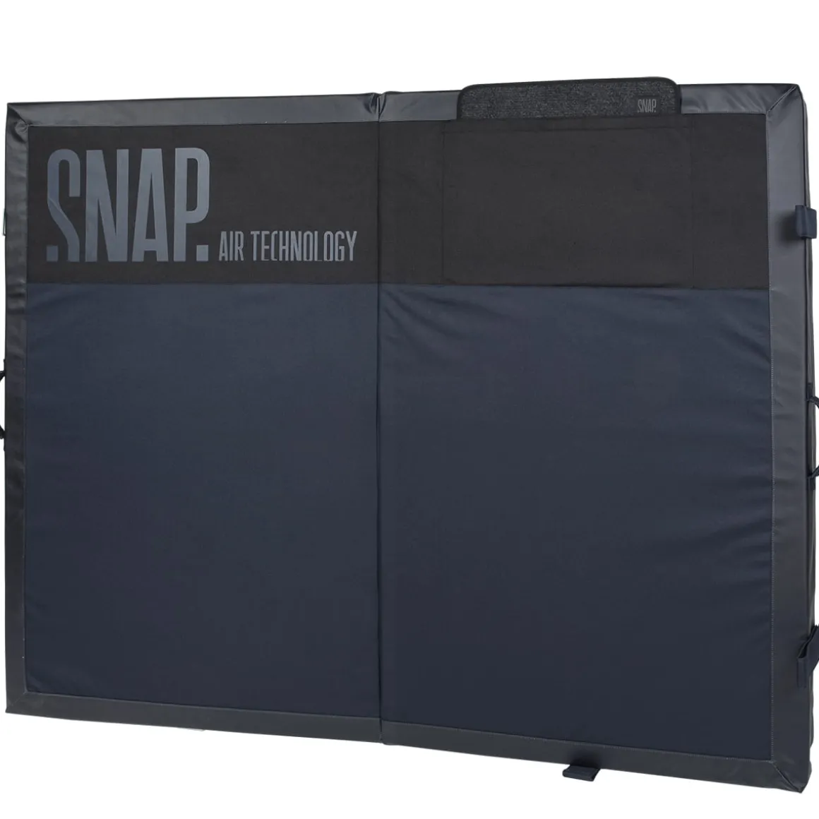Snap climbing Grand Guts crash pad climbing bouldering* Big