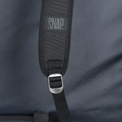 Snap climbing Grand Guts crash pad climbing bouldering* Big